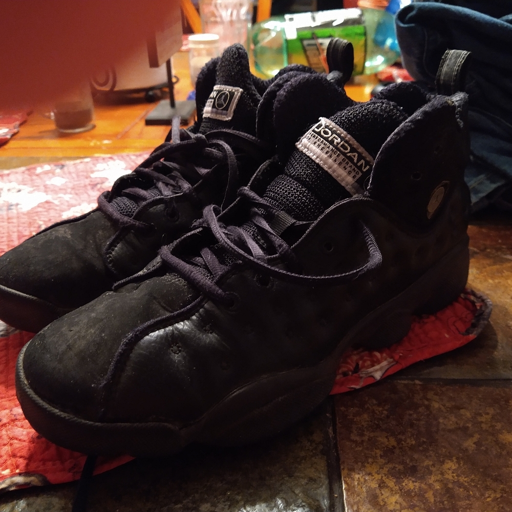 Boys size 7 Jordans